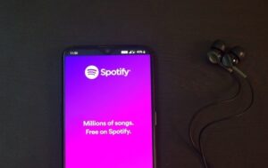 Компанія Spotify вперше завершила рік із прибутком