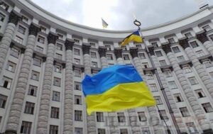 Кабмін розподілив 12,6 млрд грн на ремонт доріг