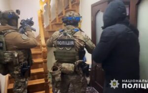 На Львівщині затримали банкірів, які викрадали кошти клієнтів